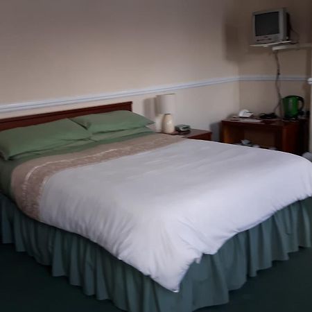 Victoria Inn Олстон Екстер'єр фото