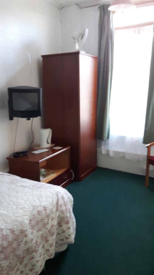 Victoria Inn Олстон Екстер'єр фото
